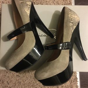 Jessica Simpson Heels